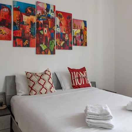 Accoglienti Stazione Piazza Principe - 3 Min Treni Crociere Affittacamere 3*