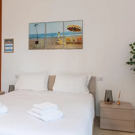 Affittacamere Accoglienti Stazione Piazza Principe - 3 Min Treni Crociere